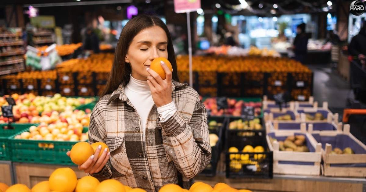 Spiritual Meaning of Smelling Oranges